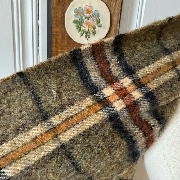 J. Crew Irish Wool Green Plaid Scarf - Picture 6 of 6